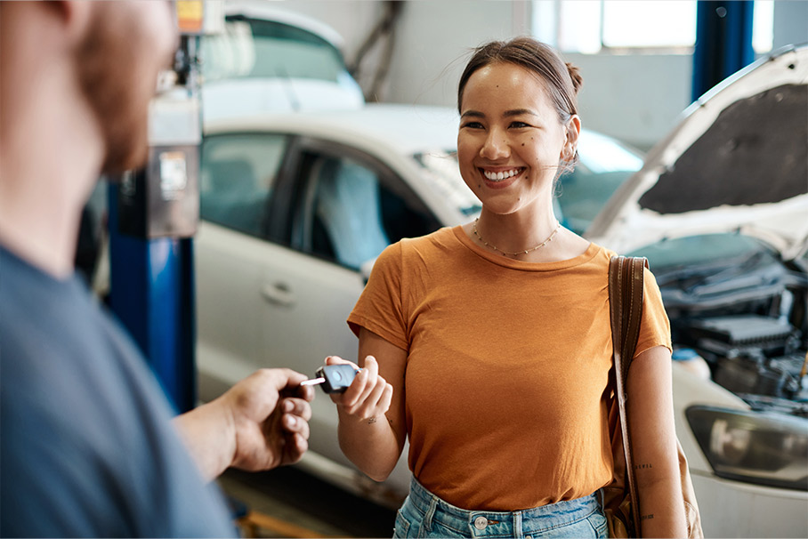 woman buying a car